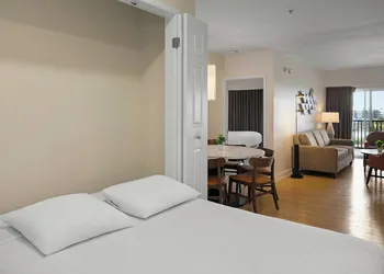 WorldMark Oceanside hotel thumbnail 4