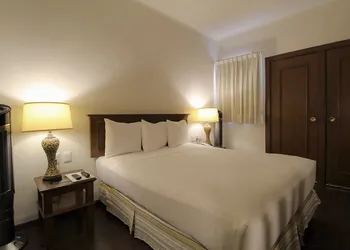 Hotel Casino Morelia hotel thumbnail 8