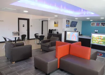 Motel 6 Chattanooga, TN - Airport hotel thumbnail 5