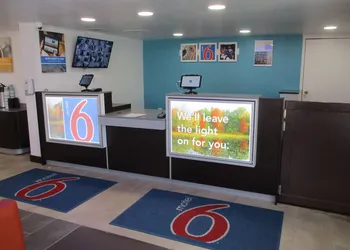 Motel 6 Chattanooga, TN - Airport hotel thumbnail 3