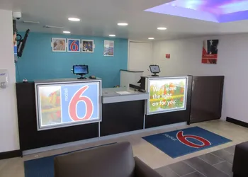 Motel 6 Chattanooga, TN - Airport hotel thumbnail 6