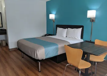 Motel 6 Chattanooga, TN - Airport hotel thumbnail 7