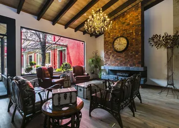 Quinta del Rey Hotel hotel thumbnail 4