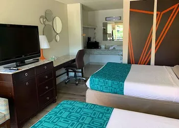 Howard Johnson by Wyndham Reno Downtown hotel thumbnail 8