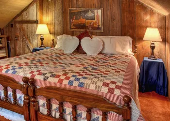 Kuebler Waldrip Haus B&B hotel thumbnail 5