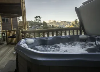 Marys Lake Lodge Mountain Resort and Condos hotel thumbnail 8