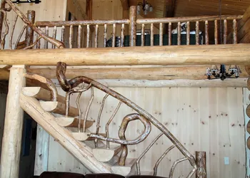 Bear Paw Adventure hotel thumbnail 5
