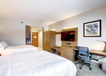 Holiday Inn Express & Suites Calgary Airport Trail NE by IHG hotel thumbnail 7