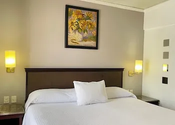 Hotel Arroyo de la Plata hotel thumbnail 3