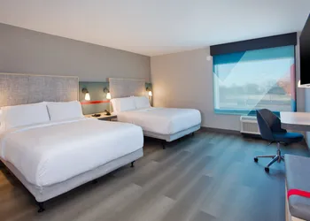 avid hotel Detroit Warren by IHG hotel thumbnail 7