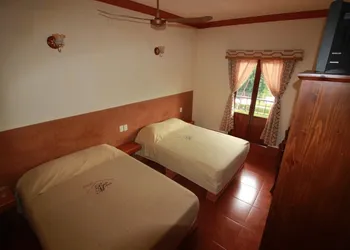 Hotel & Suites Posada Molina hotel thumbnail 4