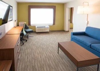 Holiday Inn Express & Suites North Battleford by IHG hotel thumbnail 6