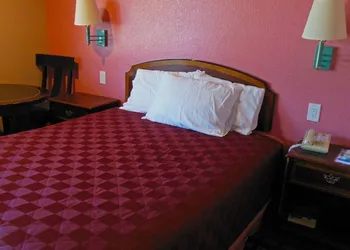 Sealamp Inn hotel thumbnail 6