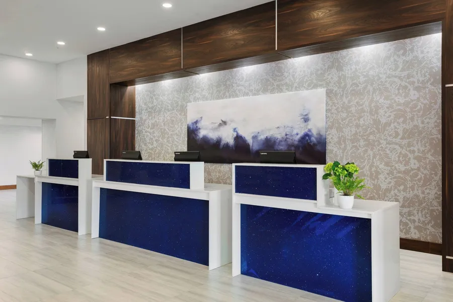 Delta Hotels by Marriott Indianapolis Airport hotel detail image 2