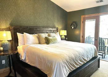 Engen Hus Bed and Breakfast hotel thumbnail 2