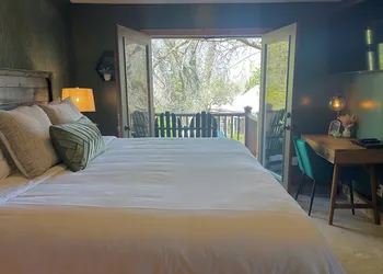 Engen Hus Bed and Breakfast hotel thumbnail 5