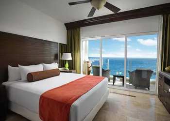 Hyatt Vacation Club at Sirena del Mar hotel thumbnail 8