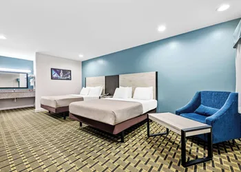 SureStay by Best Western Huntsville University Area hotel thumbnail 4