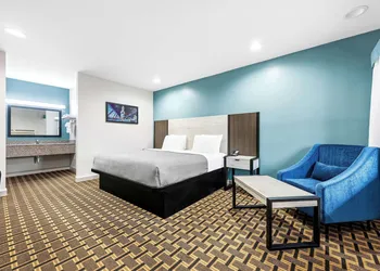SureStay by Best Western Huntsville University Area hotel thumbnail 5