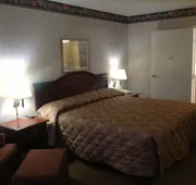 Colonial Inn & Suites /Airport/Graceland hotel detail image 4