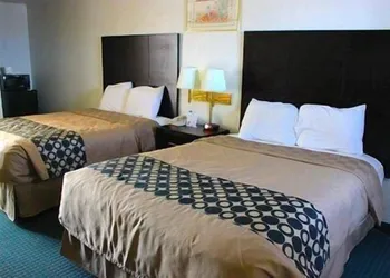 Rodeway Inn hotel thumbnail 4