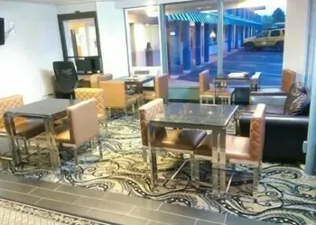 Rodeway Inn hotel thumbnail 5