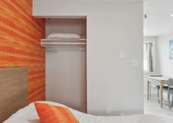 The Voyager hotel thumbnail 5