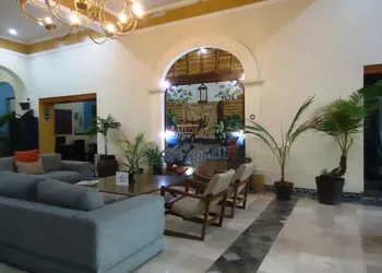 Concierge Plaza Colima hotel thumbnail 3