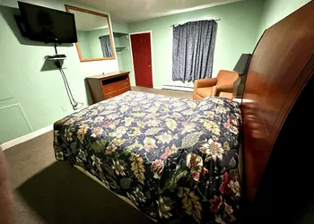 Your Motel hotel thumbnail 3