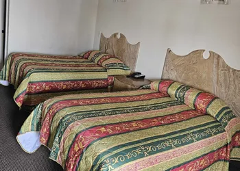Westview Motel hotel thumbnail 7