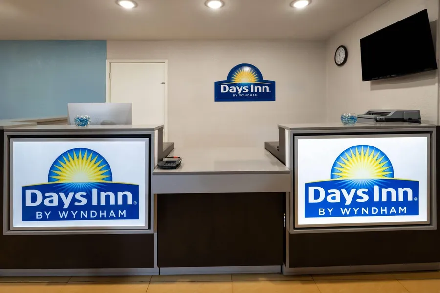 Days Inn by Wyndham Hardeeville Near Hilton Head hotel detail image 2