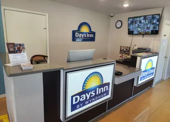 Days Inn by Wyndham Hardeeville Near Hilton Head hotel thumbnail 3