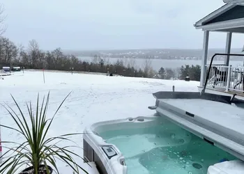 Au Sommet du Lac Magog hotel thumbnail 7