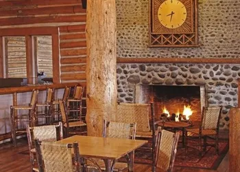 Lake Lodge Cabins - Inside the Park hotel thumbnail 3