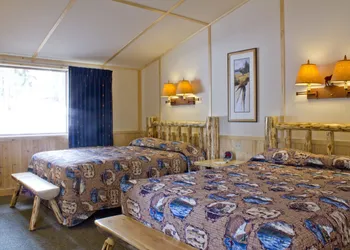 Lake Lodge Cabins - Inside the Park hotel thumbnail 4