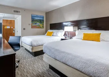 University Inn hotel thumbnail 6