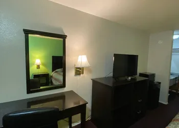 Sunrise Inn hotel thumbnail 6