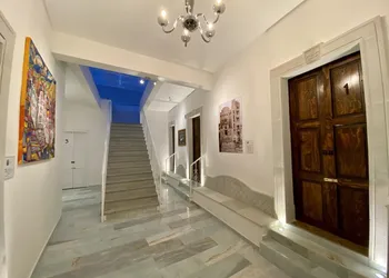 Casa Universidad hotel thumbnail 2