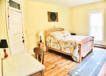 Laurel River Club Bed & Breakfast hotel thumbnail 3
