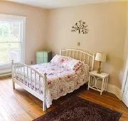 Laurel River Club Bed & Breakfast hotel detail image 4