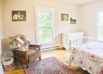 Laurel River Club Bed & Breakfast hotel thumbnail 5