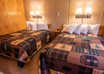 Castle Mountain Lodge hotel thumbnail 3