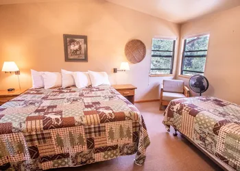 Castle Mountain Lodge hotel thumbnail 6