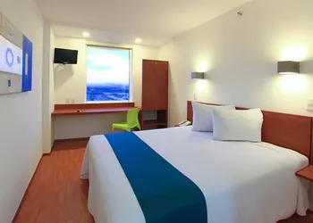 One Querétaro Aeropuerto Hotel hotel thumbnail 5