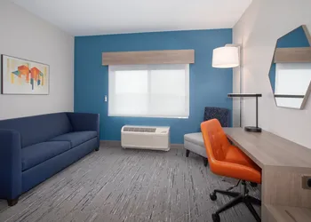 Holiday Inn Express and Suites Burley by IHG hotel thumbnail 7