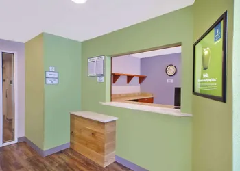 WoodSpring Suites St Louis St Charles hotel thumbnail 4
