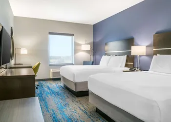 Comfort Inn & Suites Adrian hotel thumbnail 4