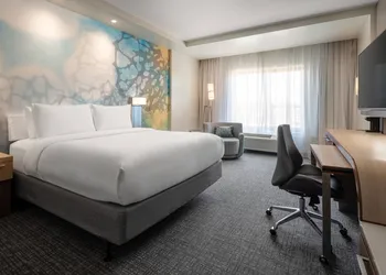 Courtyard by Marriott Petaluma Sonoma County hotel thumbnail 7