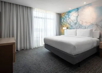Courtyard by Marriott Petaluma Sonoma County hotel thumbnail 8