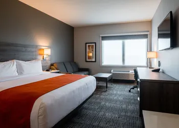 Amsterdam Inn & Suites, an Ascend Collection Hotel hotel thumbnail 5